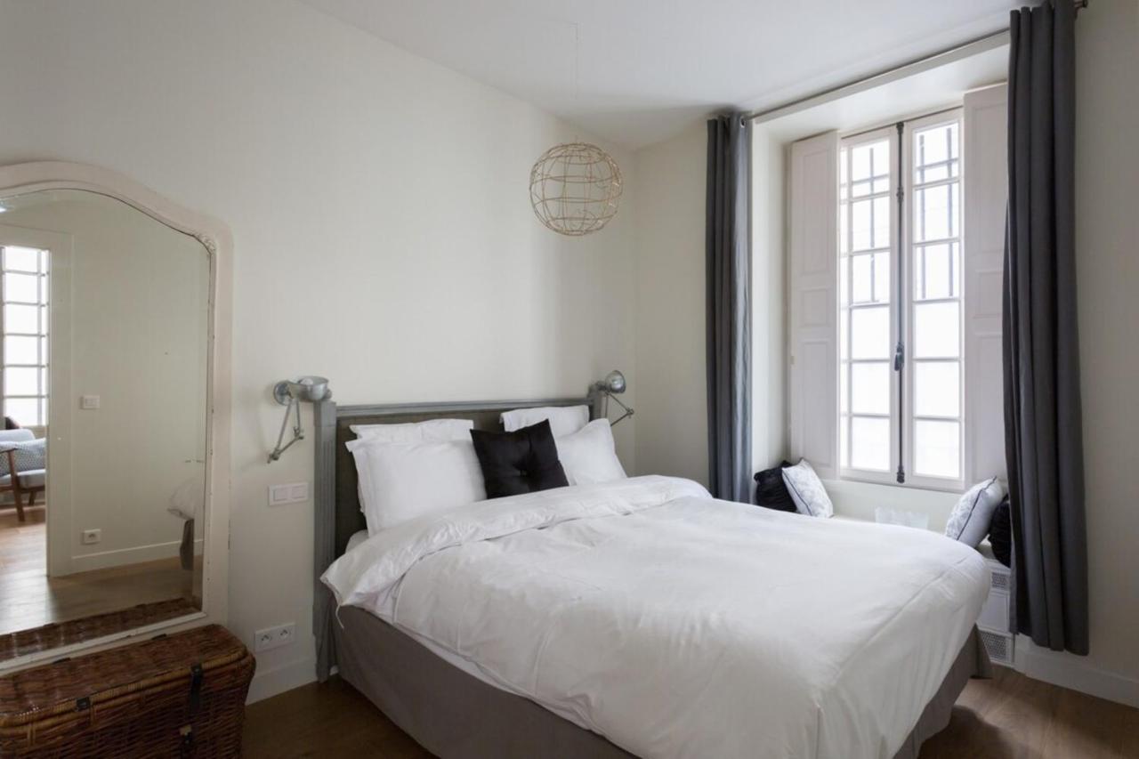 Charming Appartment In Le Marais Paris Exteriör bild